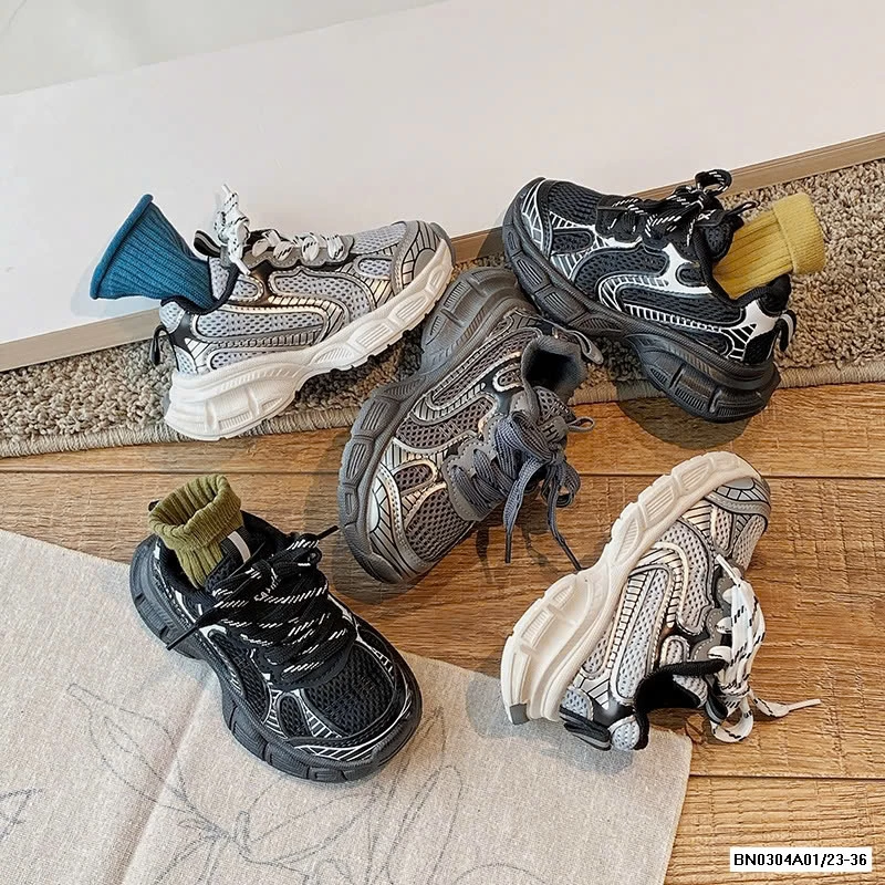 GIÀY THỂ THAO THOÁNG KHÍ CÁ TÍNH