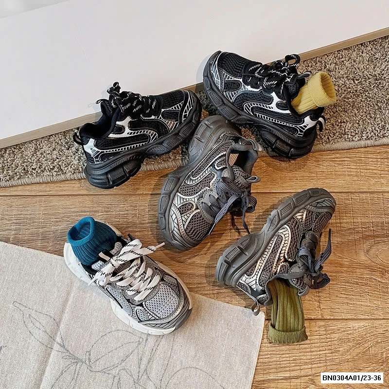 GIÀY THỂ THAO THOÁNG KHÍ CÁ TÍNH