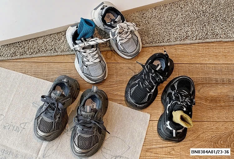 GIÀY THỂ THAO THOÁNG KHÍ CÁ TÍNH