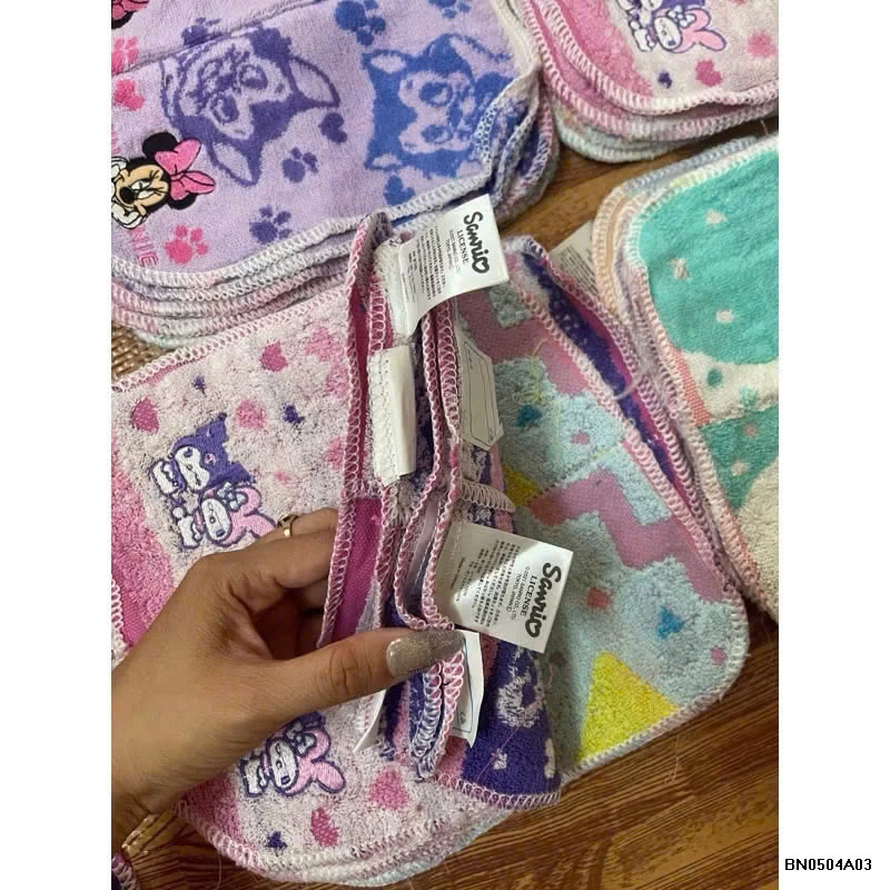 SÉT 5 KHĂN MẶT DỄ THƯƠNG