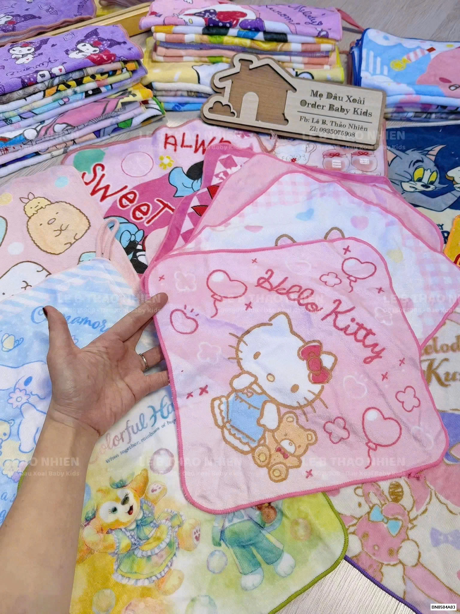 SÉT 5 KHĂN MẶT DỄ THƯƠNG