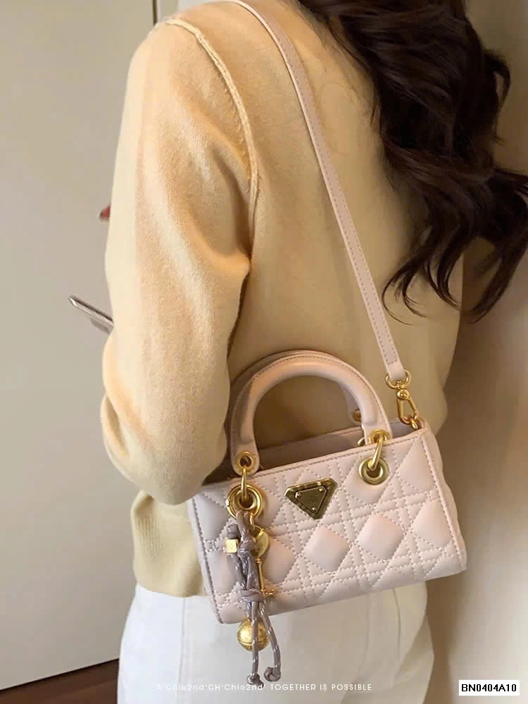 TÚI CHIO2ND TAG PRADA