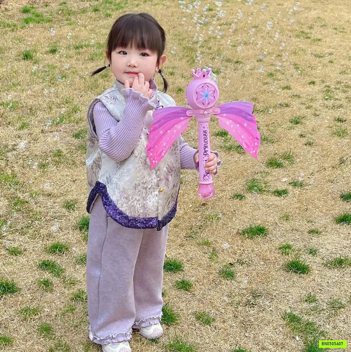 GẬY PHUN BONG BÓNG XÀ PHÒNG CÔNG CHÚA CÁNH TIÊN