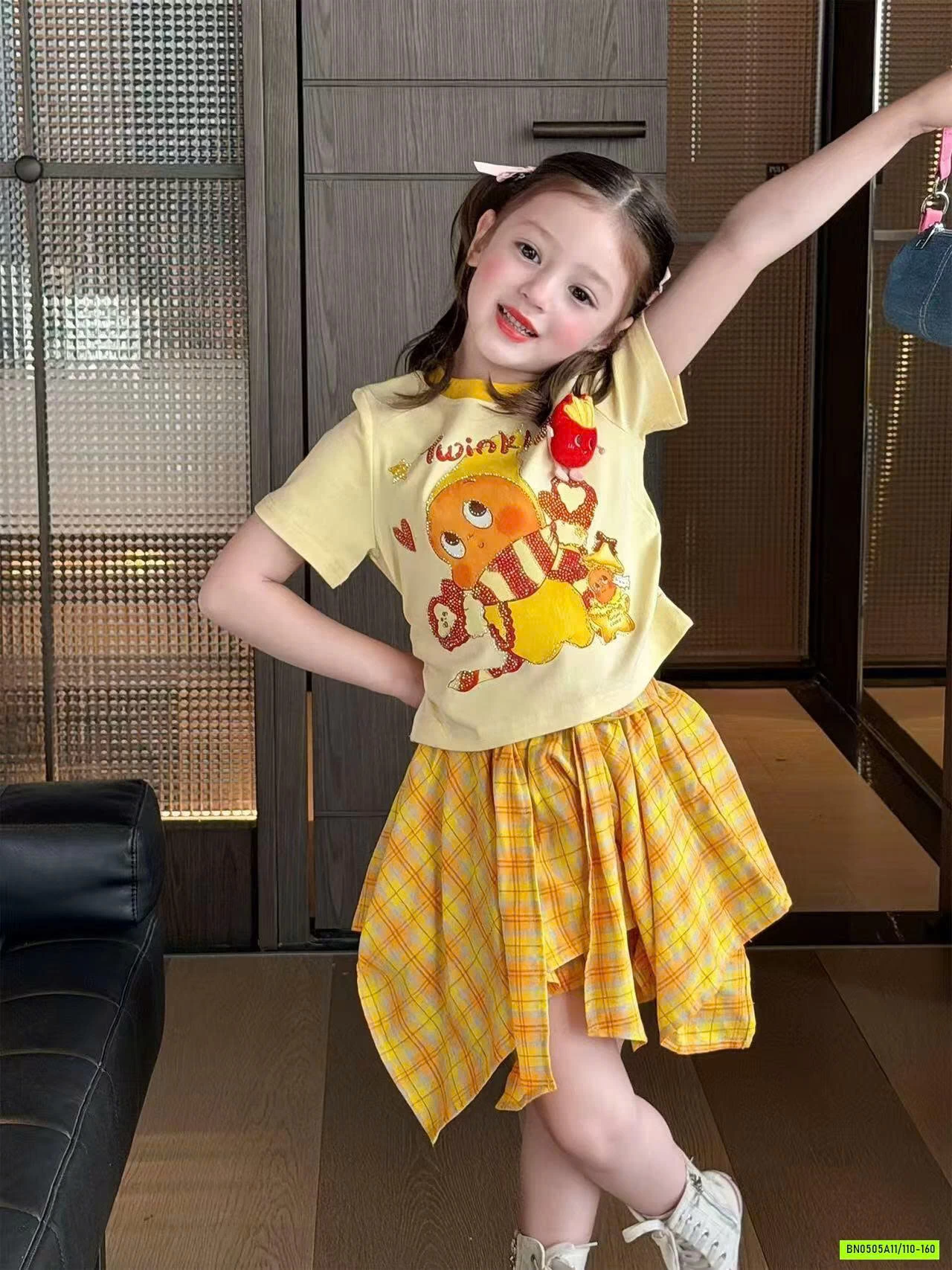 SÉT VÁY VÀNG 2 CHI TIẾT BG