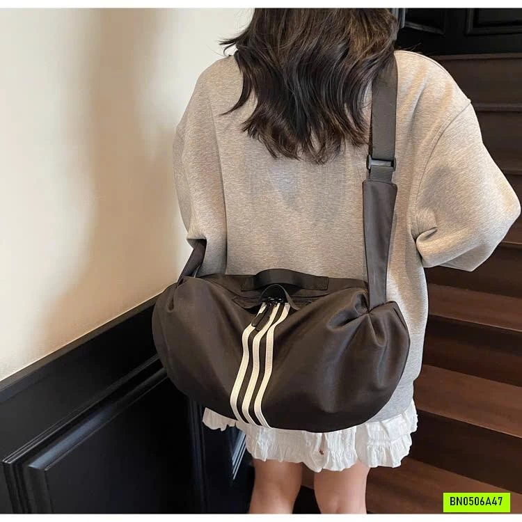 TÚI ĐEO CHÉO KẺ SỌC
