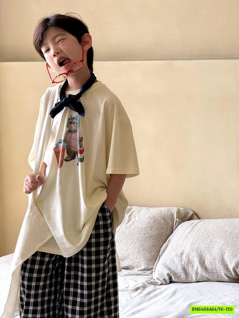 ÁO THUN CHÚ MÈO ĐỘI KHĂN