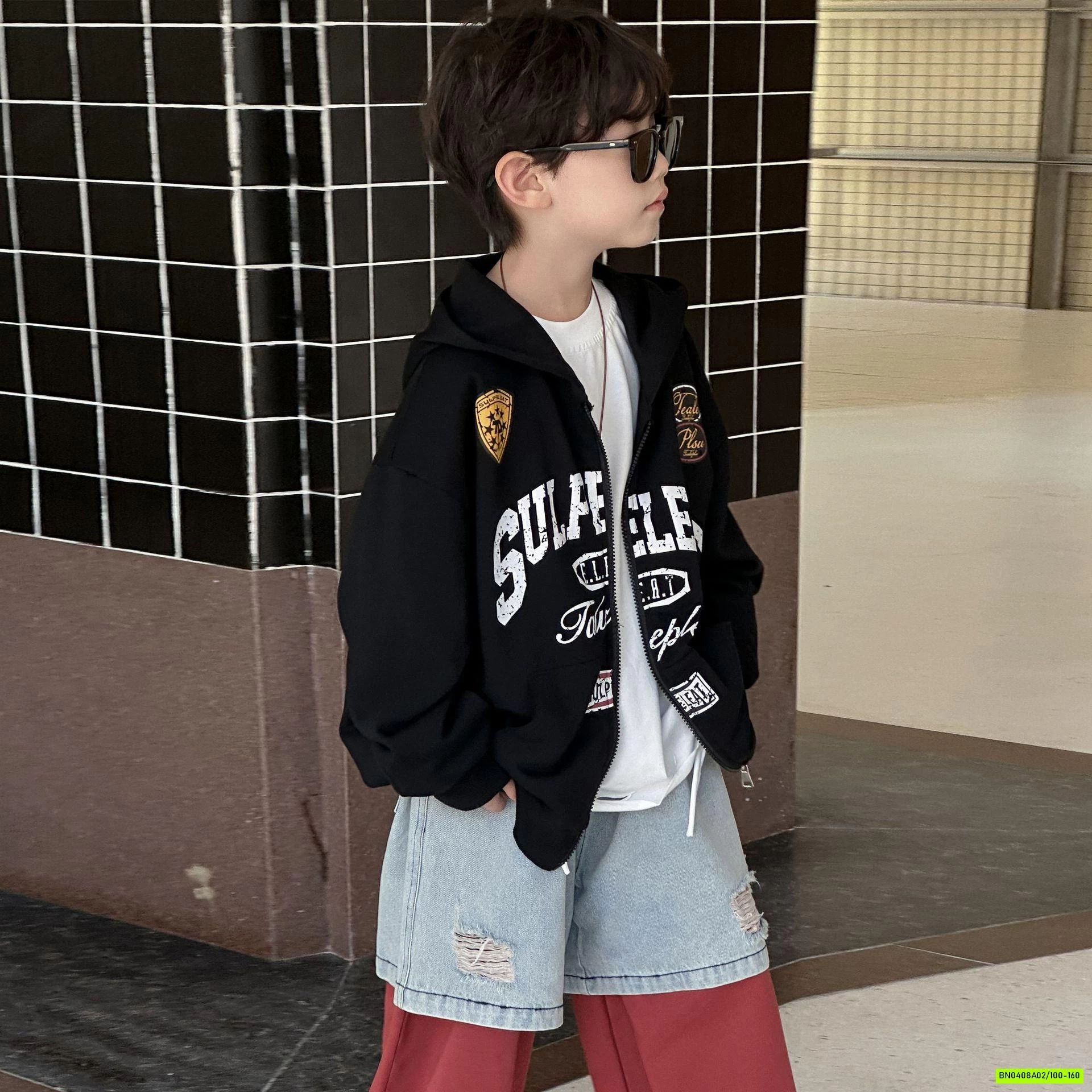 KHOÁC NỈ ĐEN LIỀN MŨ