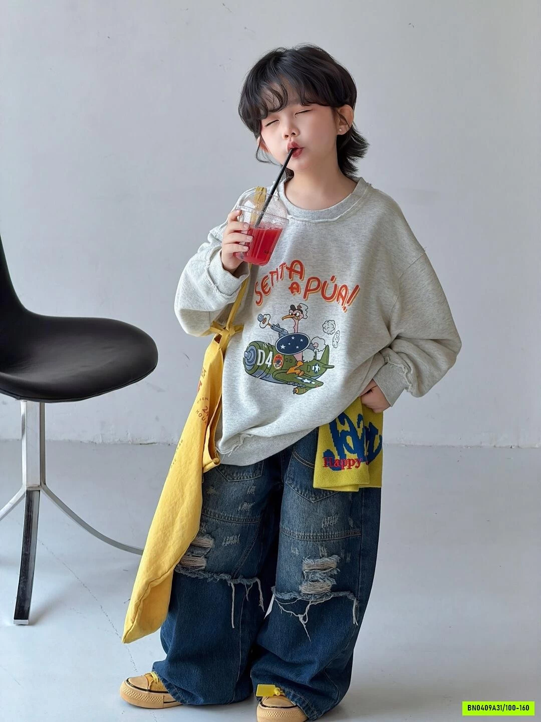 ÁO NỈ XÁM SENTA MIX JEANS RÁCH CÁ TÍNH