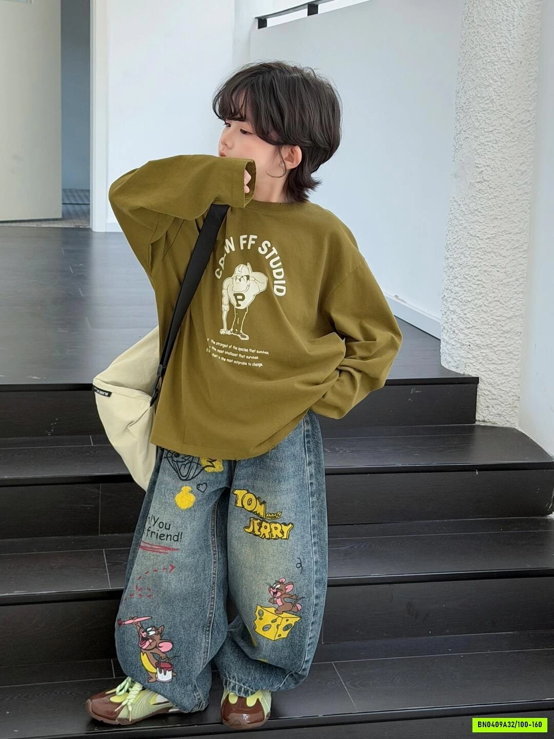 ÁO XANH OLIVE MIX JEANS CHUỘT JERRY