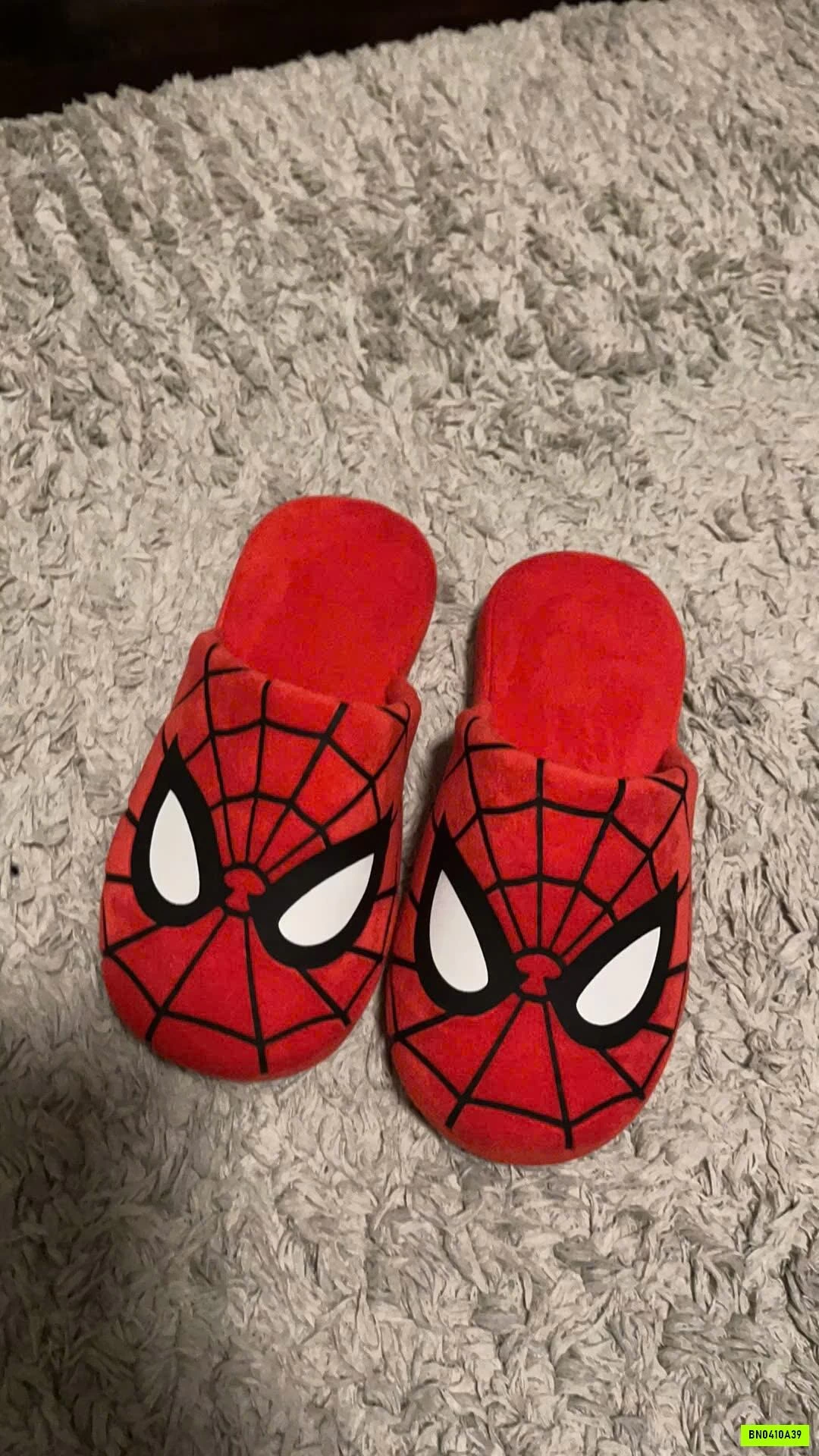 DÉP LÔNG ĐI TRONG NHÀ SPIDERMAN