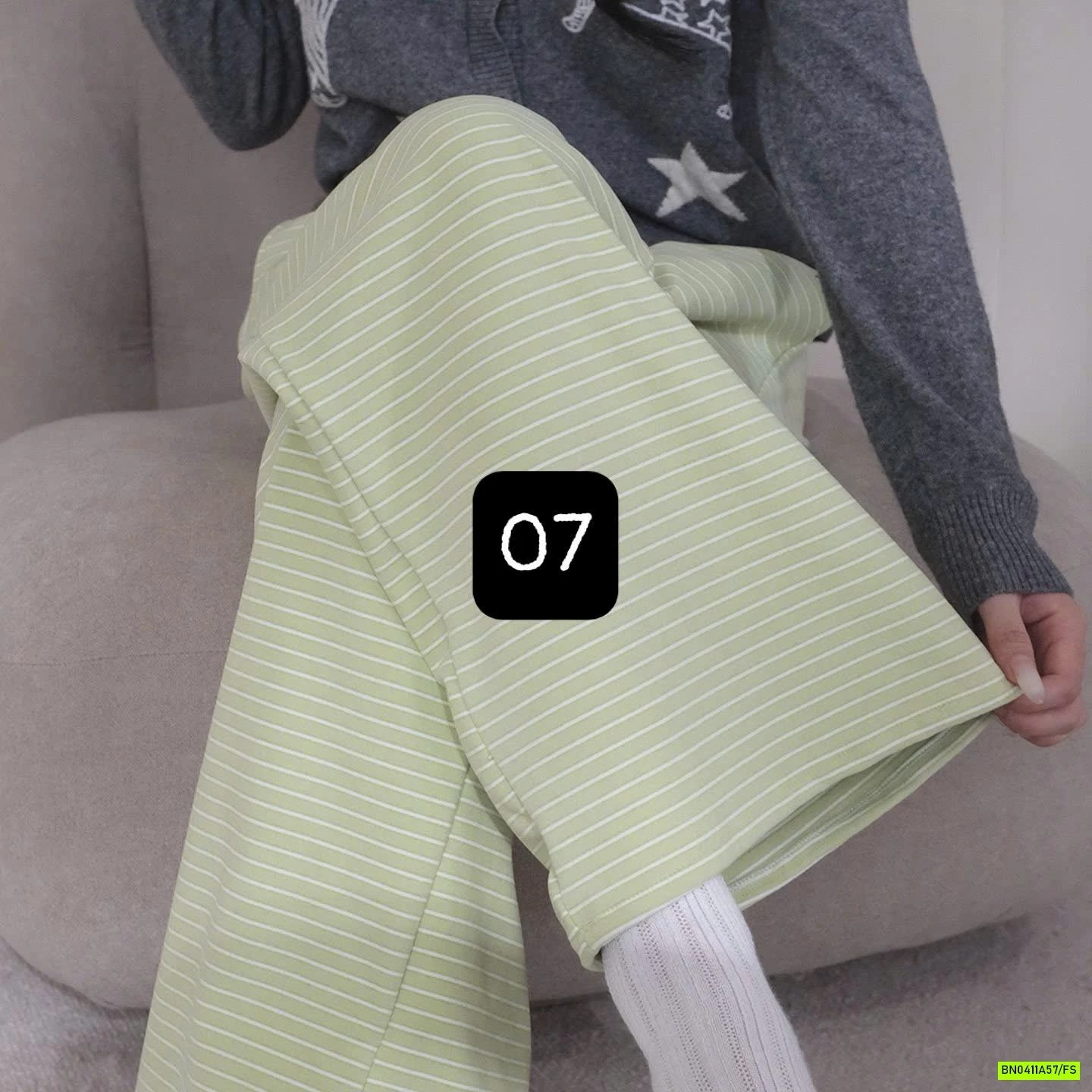 QUẦN NỈ SUÔNG KẺ MẶC NHÀ