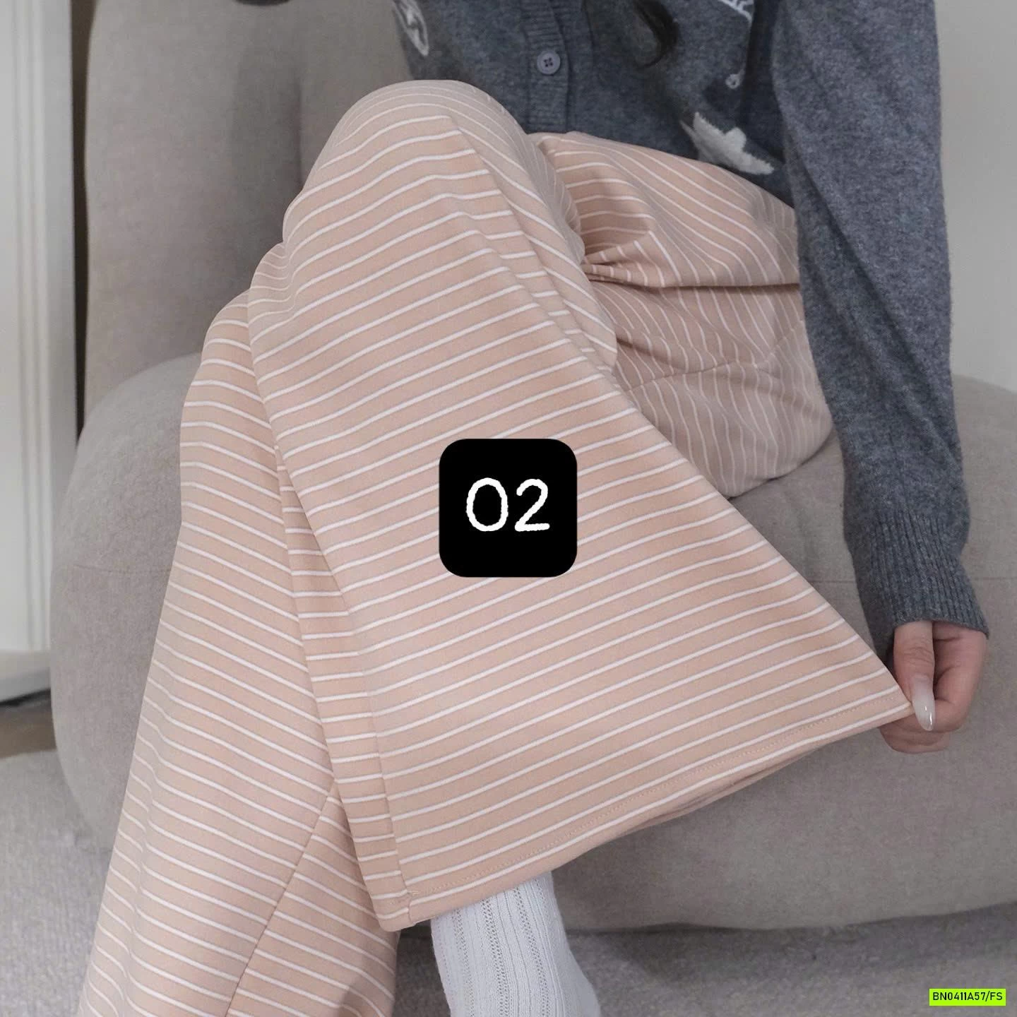 QUẦN NỈ SUÔNG KẺ MẶC NHÀ