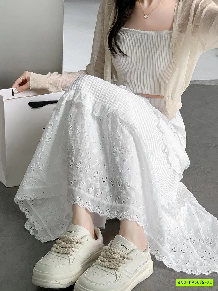 CHÂN VÁY MAXI TRẮNG THÊU NỔI