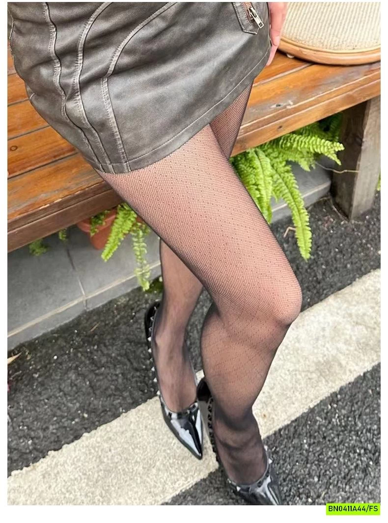 QUẦN TẤT LƯỚI KIM CƯƠNG