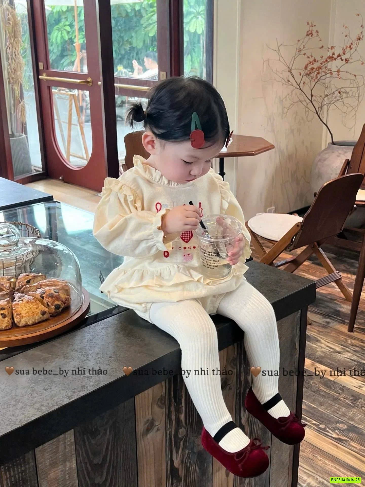 GIÀY NHUNG ĐỎ GẮN NƠ