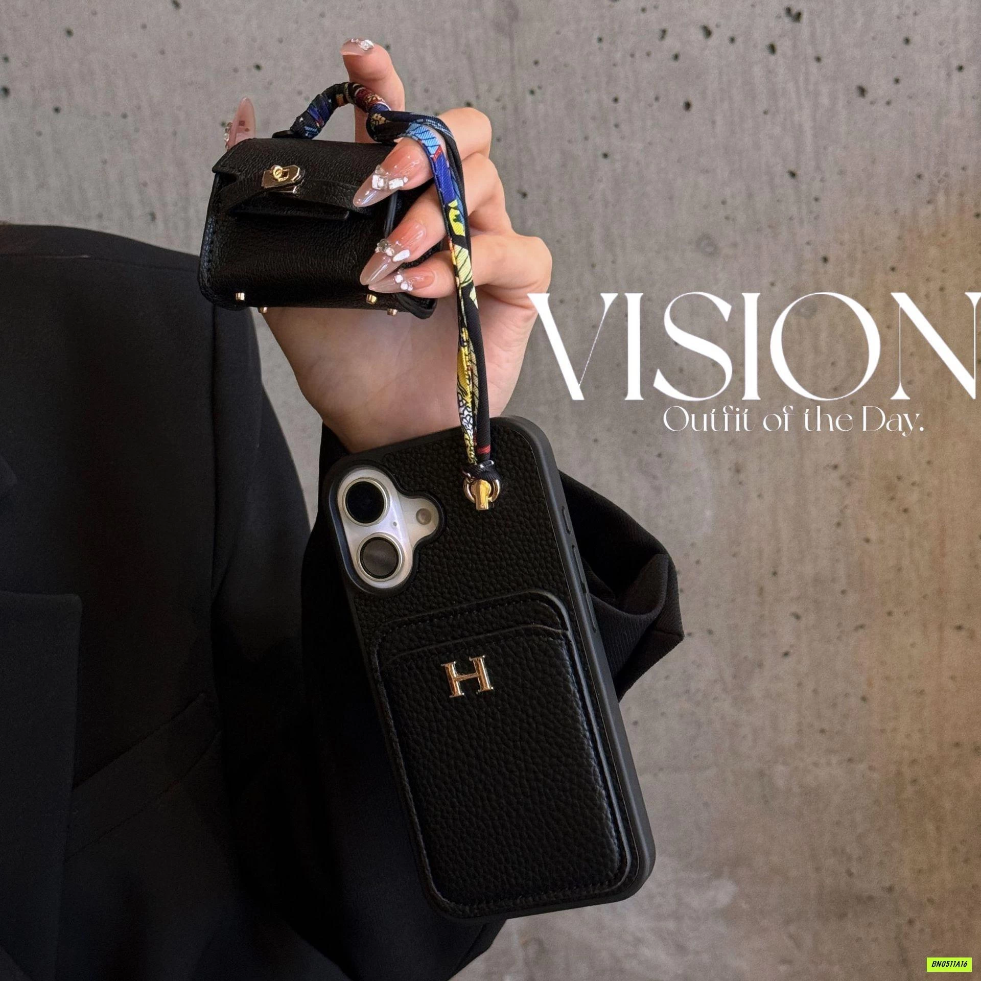 ỐP DA KÈM MÓC ĐỰNG TAI NGHE HỜ MẸT