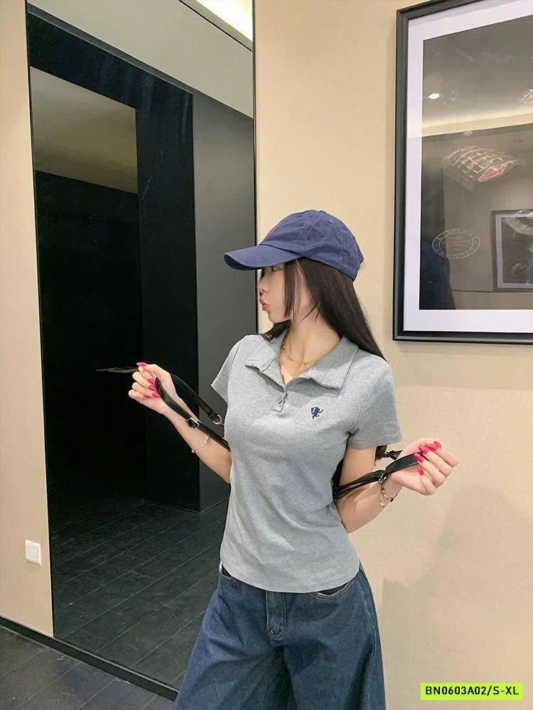 ÁO POLO NỮ MOSESQUEEN