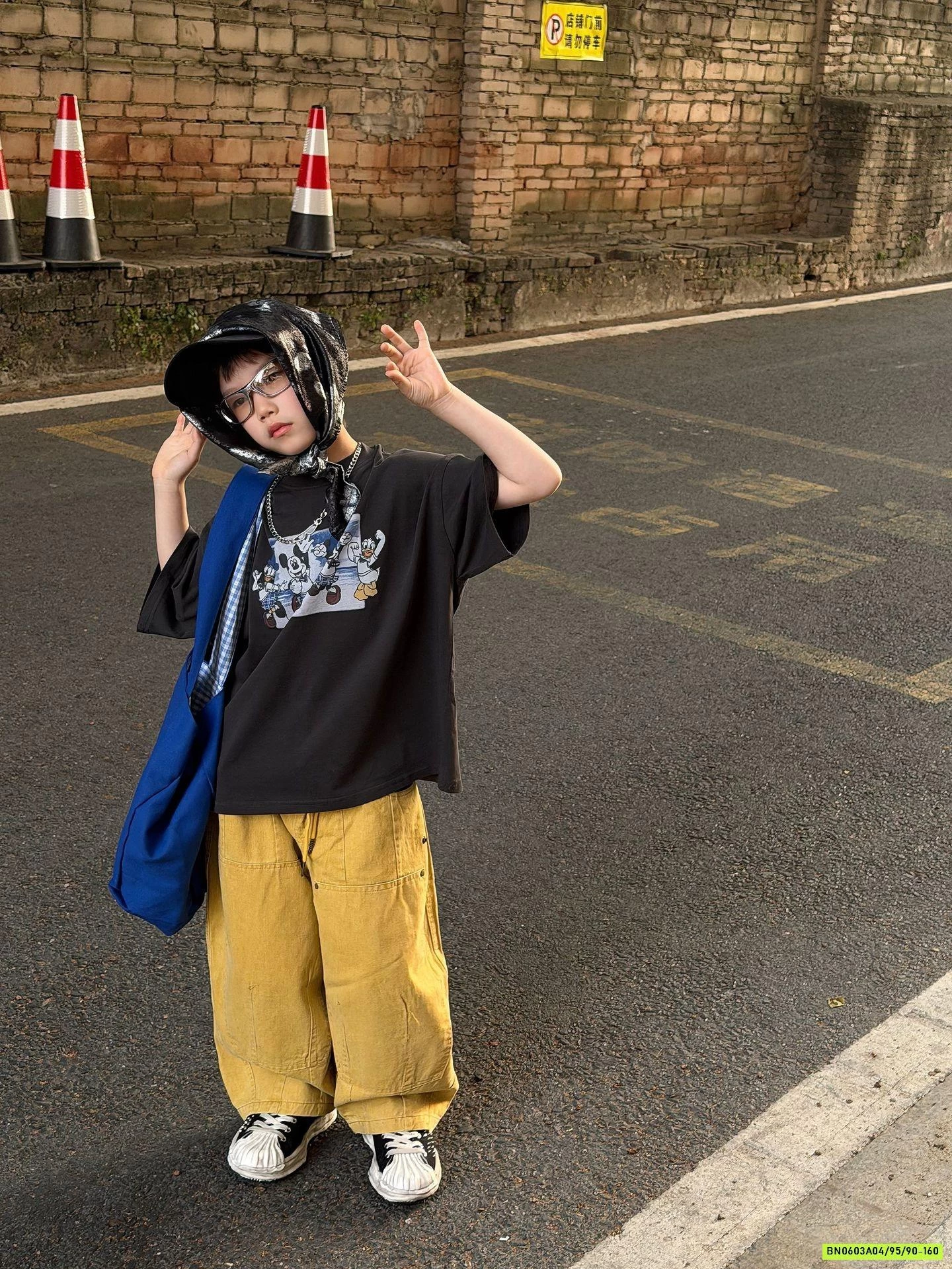 ÁO MICKEY MIX BAGGY VÀNG FANSHU