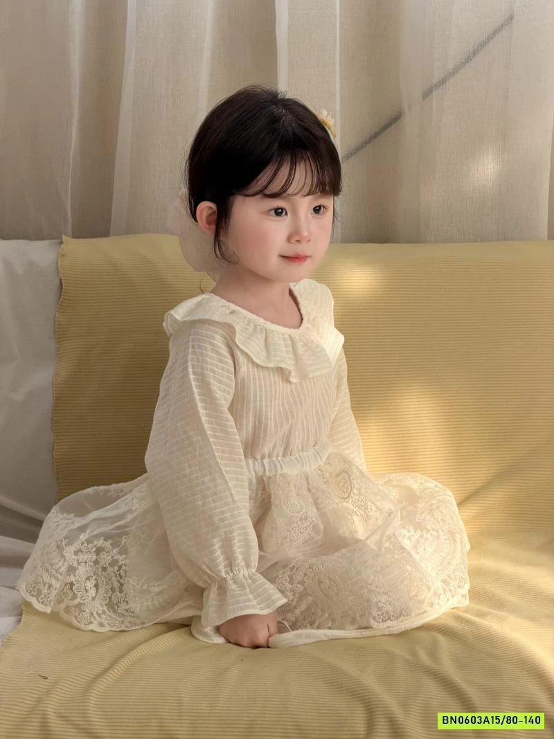 ĐẦM TIỂU THƯ PHỐI REN