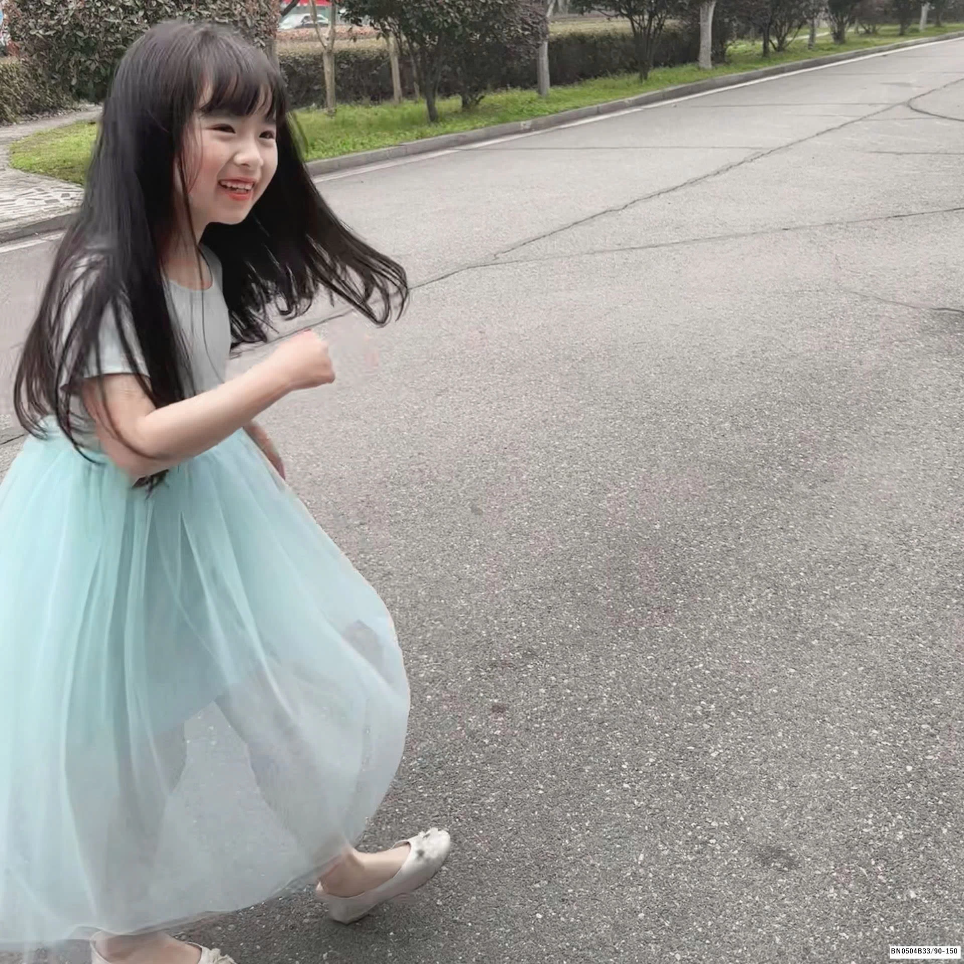 ĐẦM THUN CHÂN VOAN