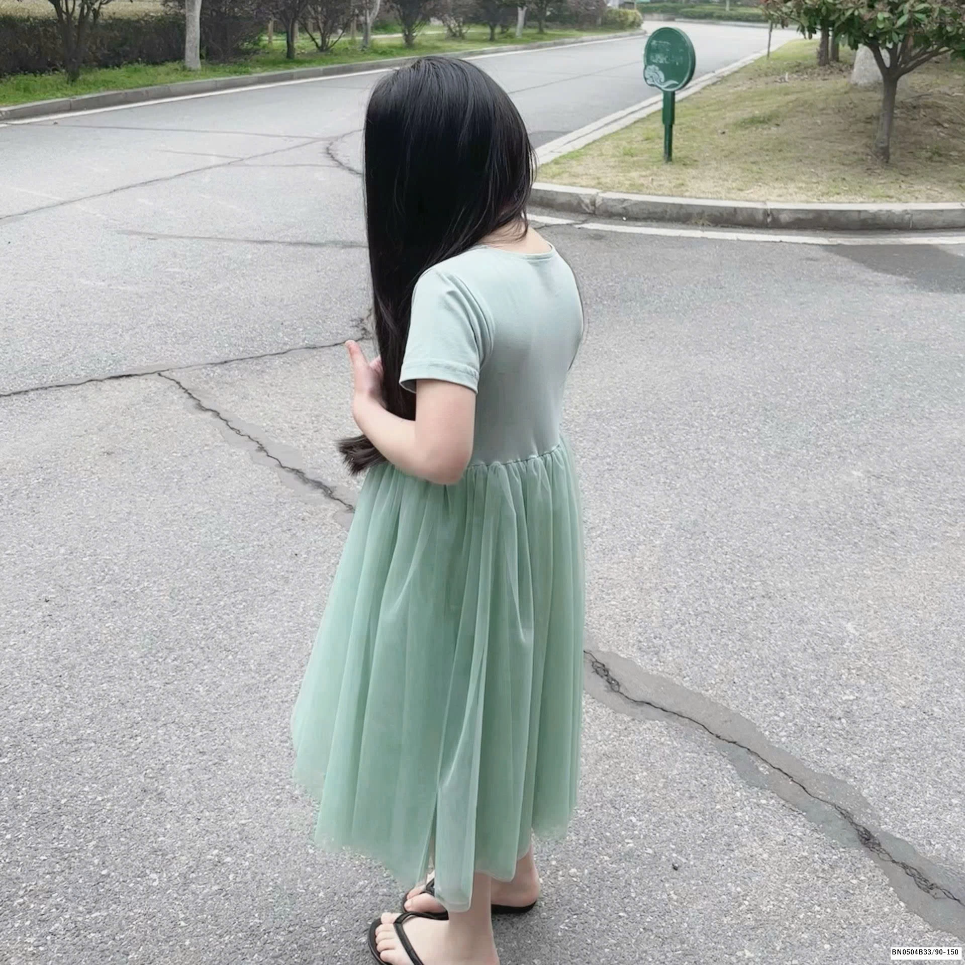 ĐẦM THUN CHÂN VOAN