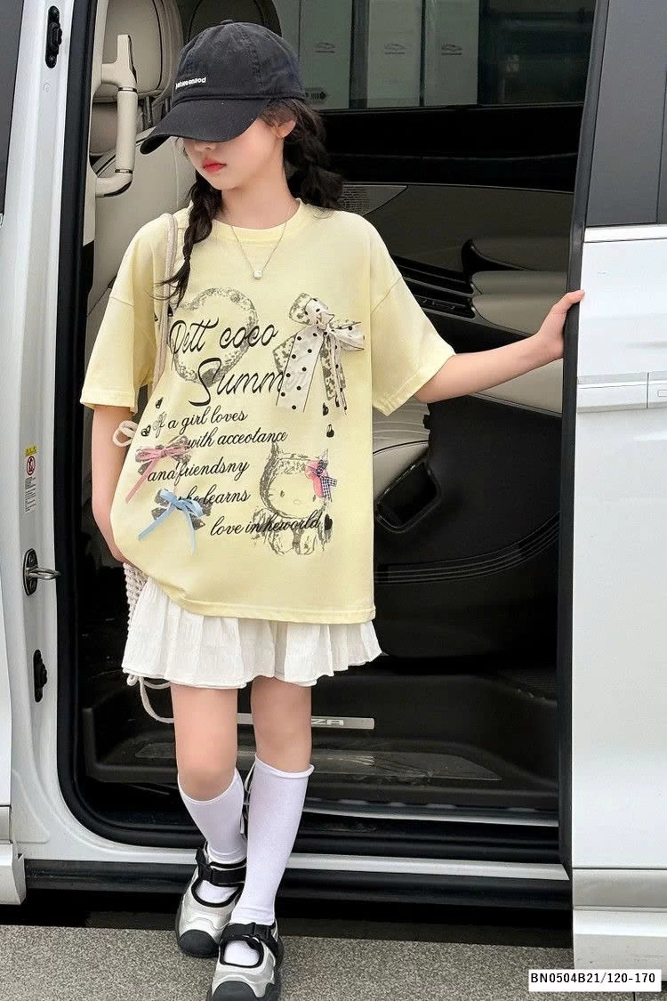 ÁO THUN CHỮ GẮN NƠ MIX CV TRẮNG