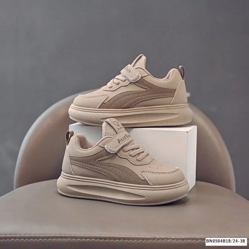 GIÀY  THỂ THAO ĐỘN ĐẾ