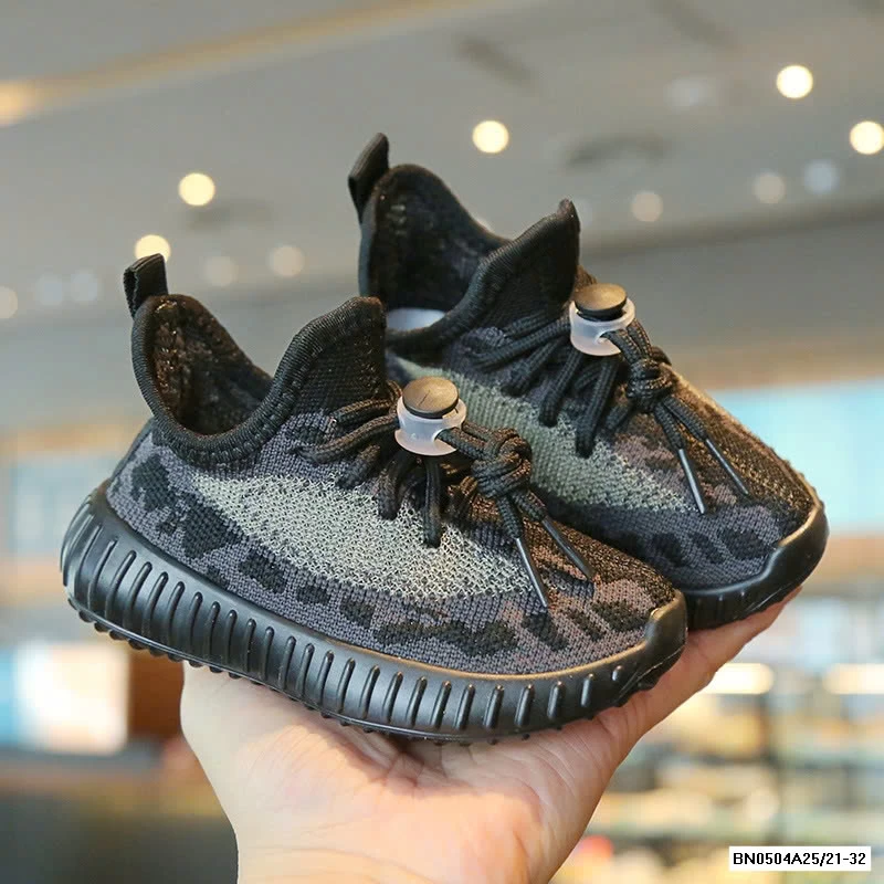 GIÀY CHUN THỂ THAO THOÁNG KHÍ