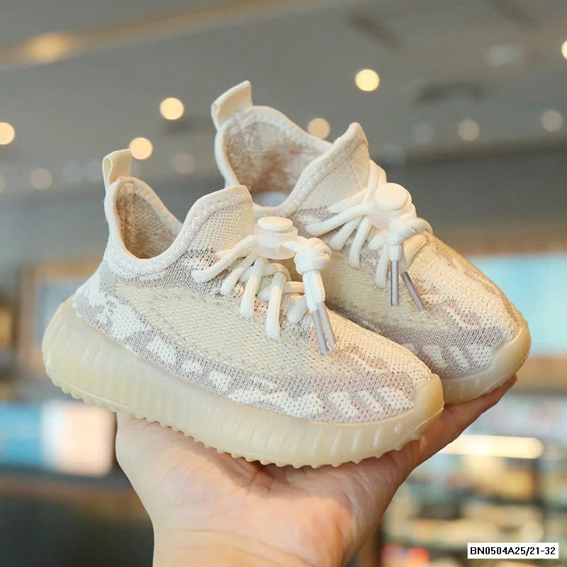 GIÀY CHUN THỂ THAO THOÁNG KHÍ