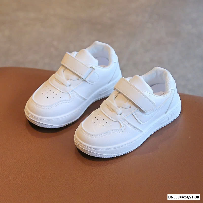 GIÀY THỂ THAO TRẮNG QUỐC DÂN