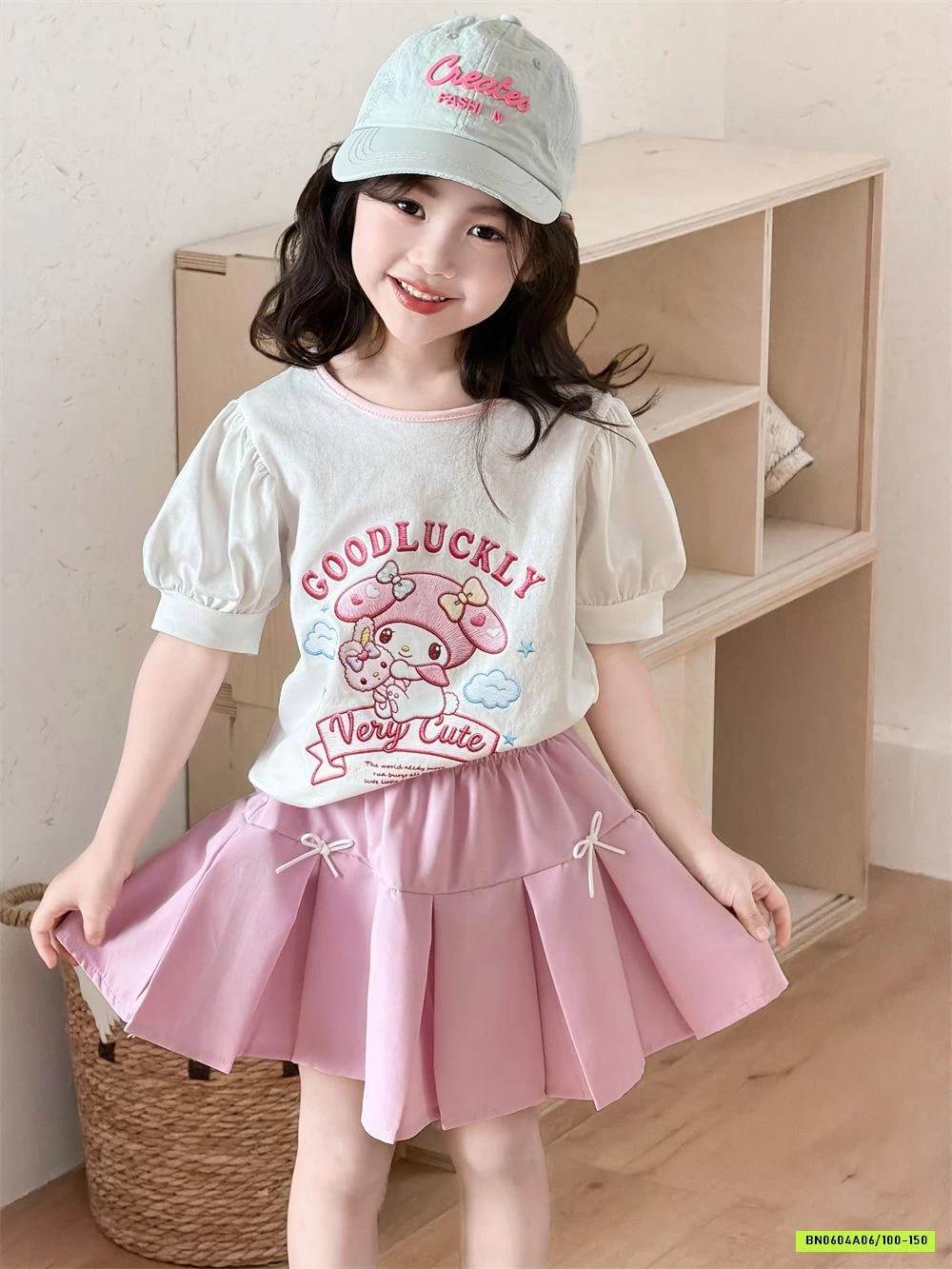 ÁO SANRIO MIX CV XẾP LY