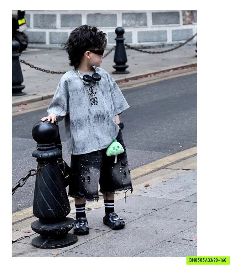 SHORT JEANS RÁCH VẨY SƠN JIMMY