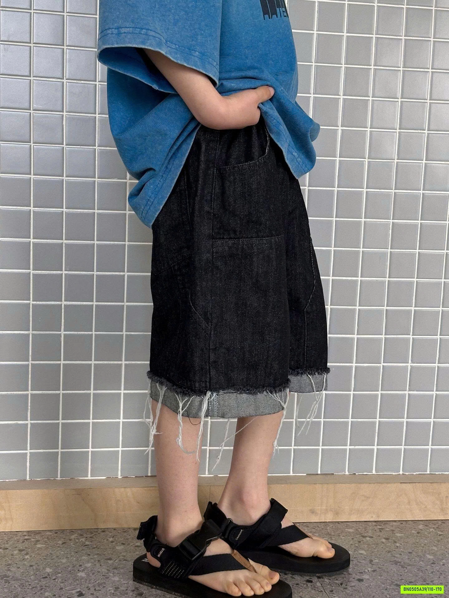SHORT DENIM GẤP GẤU TUA RUA HANYA