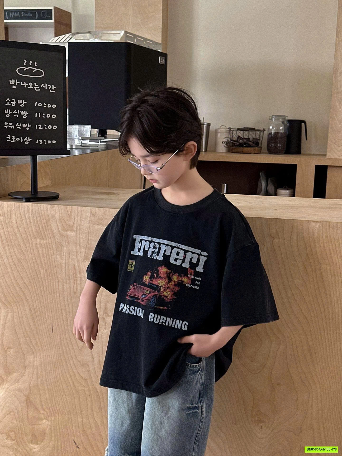 ÁO THUN ĐEN FERRARI HANYA
