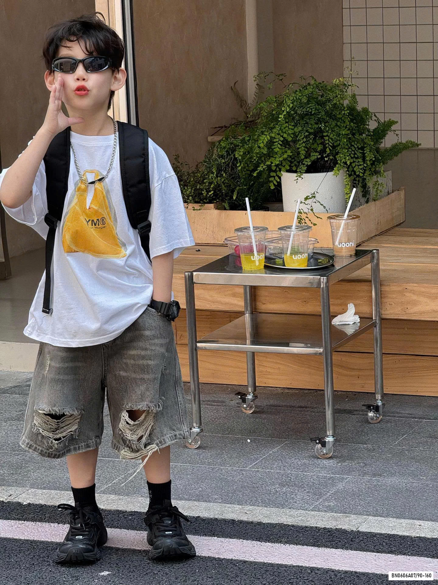 ÁO THUN IN HÌNH TÚI VÀNG