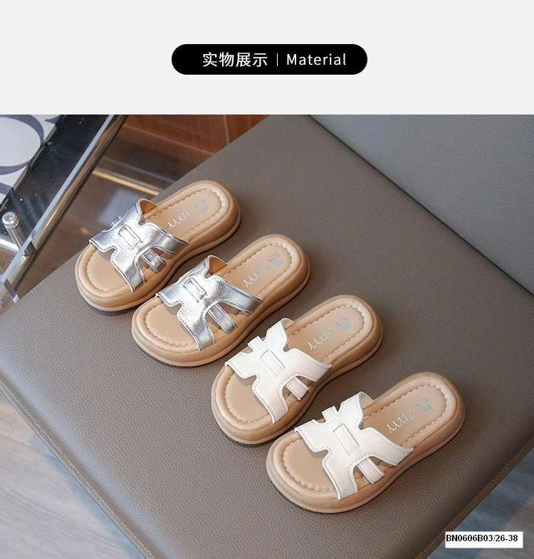 DÉP LÊ QUAI CHỮ H BÉ GÁI