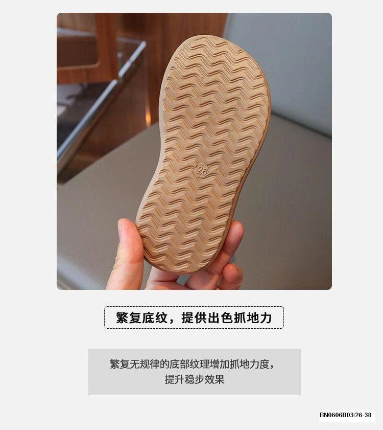 DÉP LÊ QUAI CHỮ H BÉ GÁI