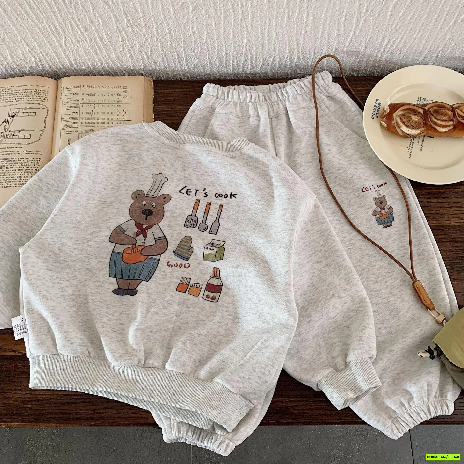 BỘ NỈ IN HÌNH DỄ THƯƠNG