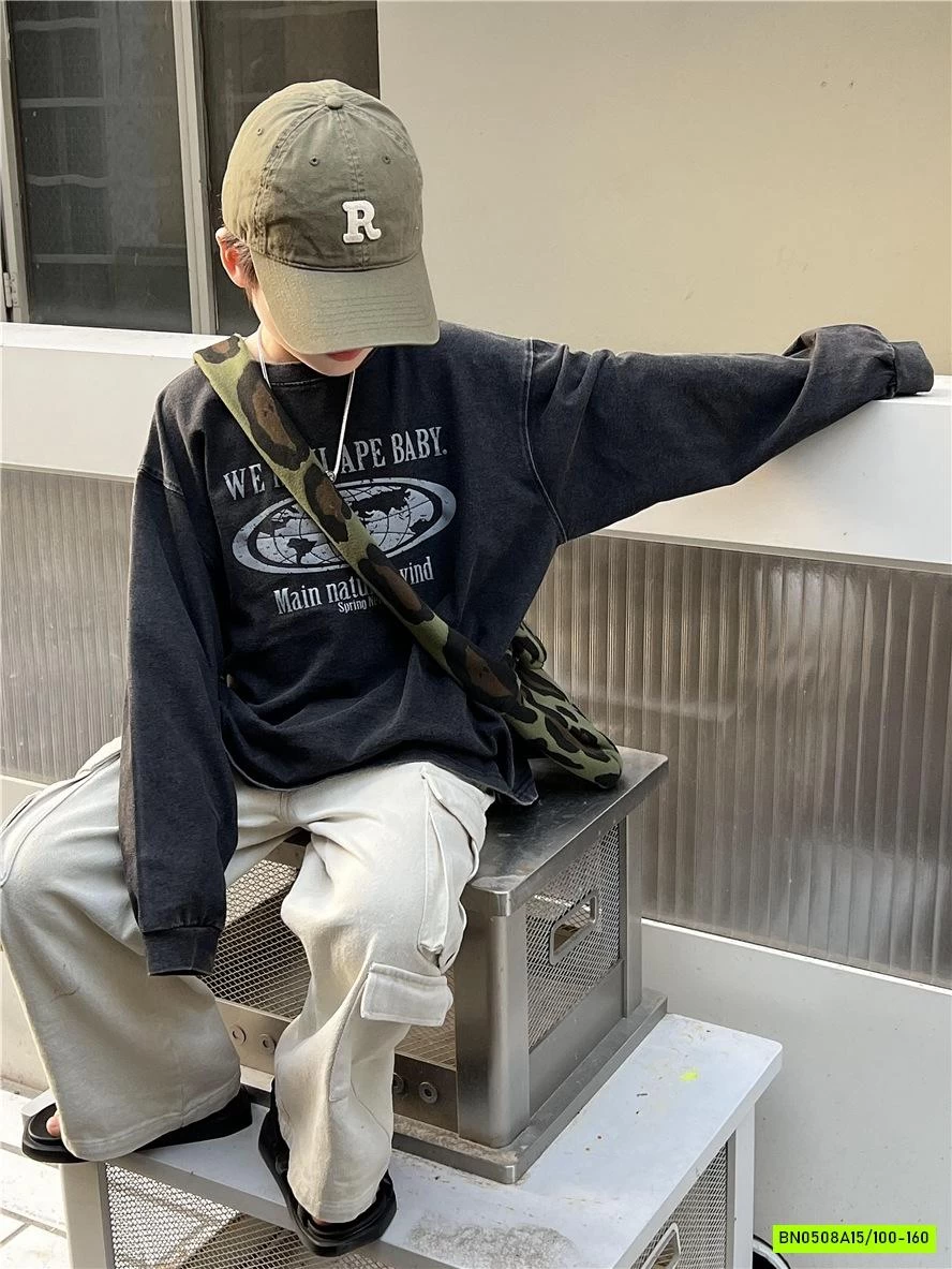 ÁO THUN ĐEN BẠC MÀU IN CHỮ