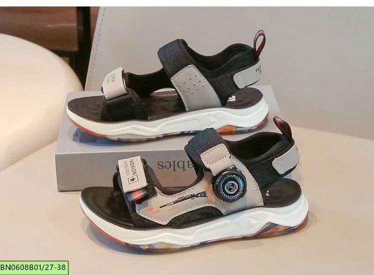 SANDAL BÉ TRAI