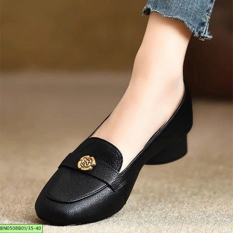 GIÀY LOAFER NỮ GÓT VUÔNG ĐÍNH HOA