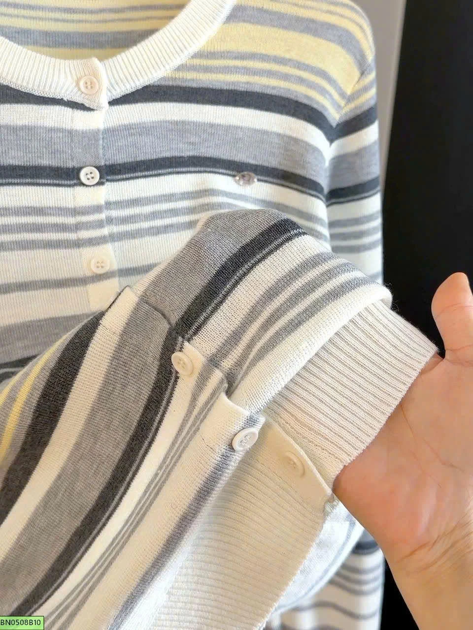 ÁO LEN CÚC KẺ PHỐI MÀU ANNA