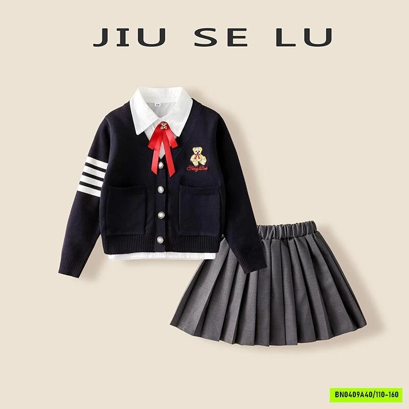 SÉT NỮ SINH 3 CHI TIẾT THÊU GẤU