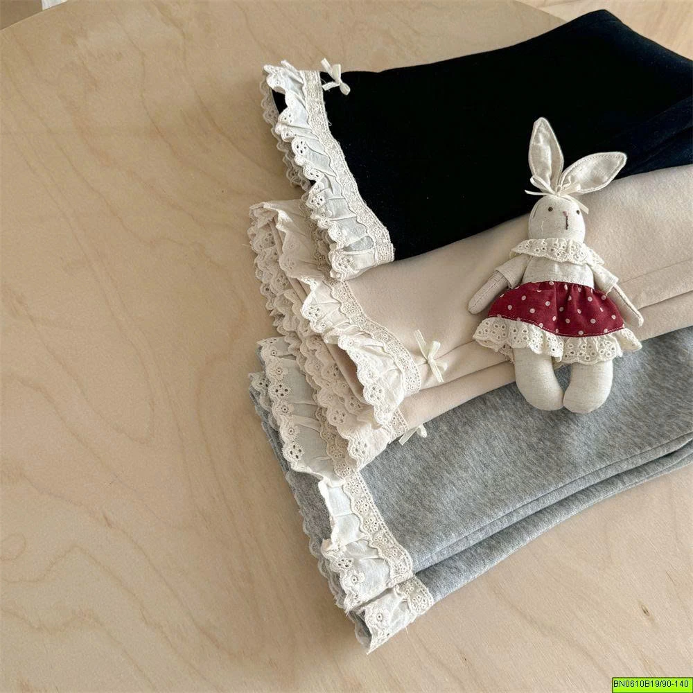 QUẦN LEGGING LOE VIỀN REN