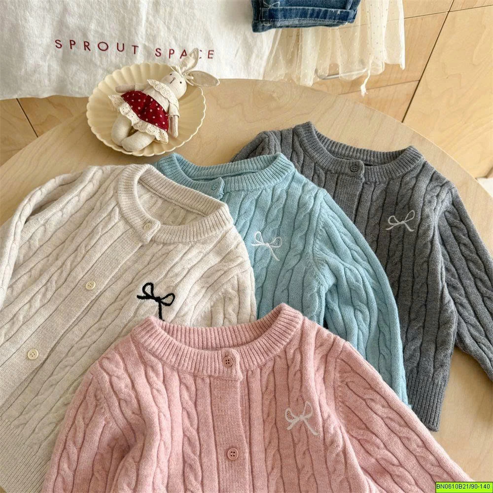 ÁO LEN XOẮN THỪNG THÊU NƠ