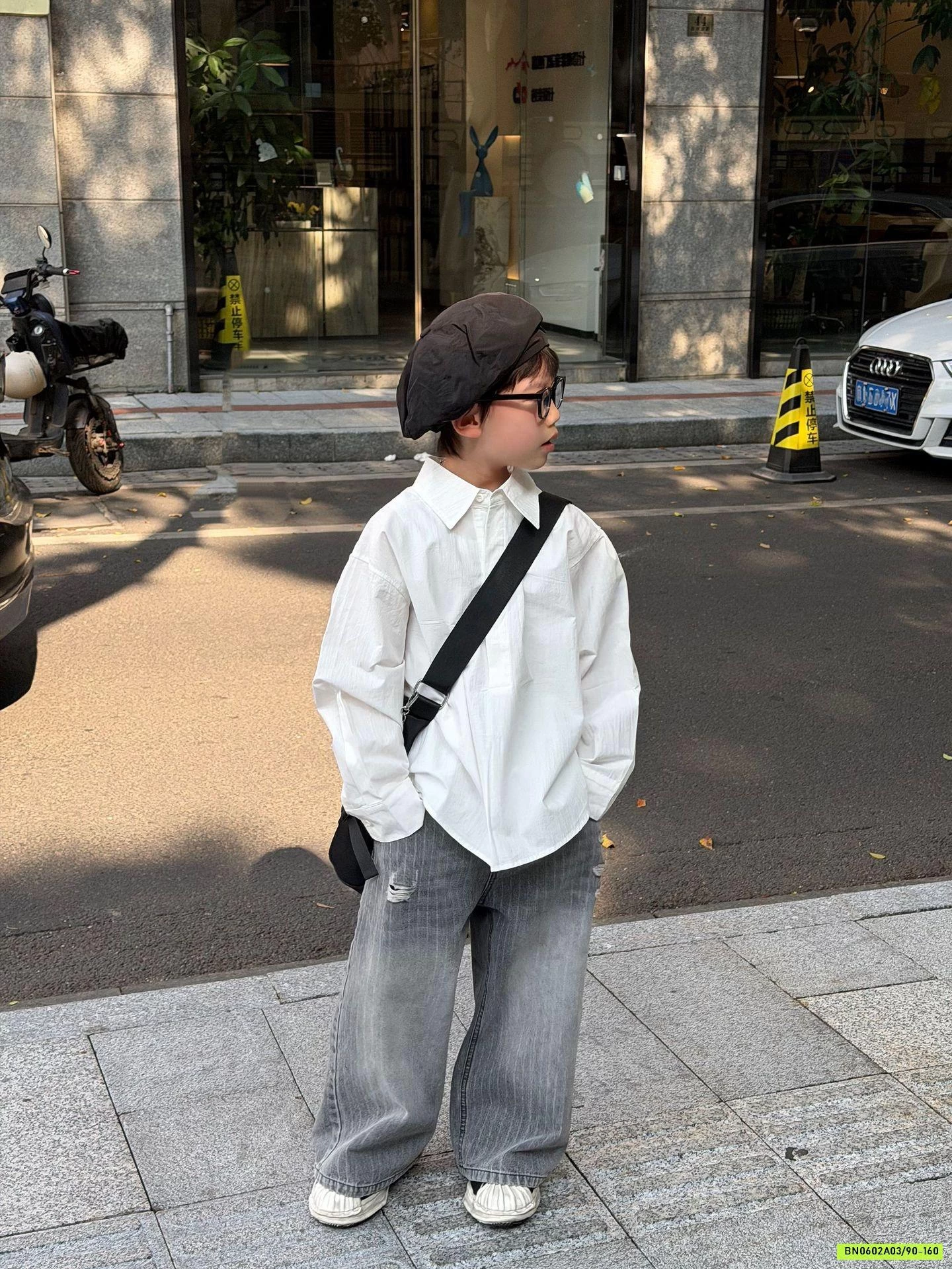 SƠ MI TRẮNG CỔ ĐỨC XẺ LƯNG FANSHU