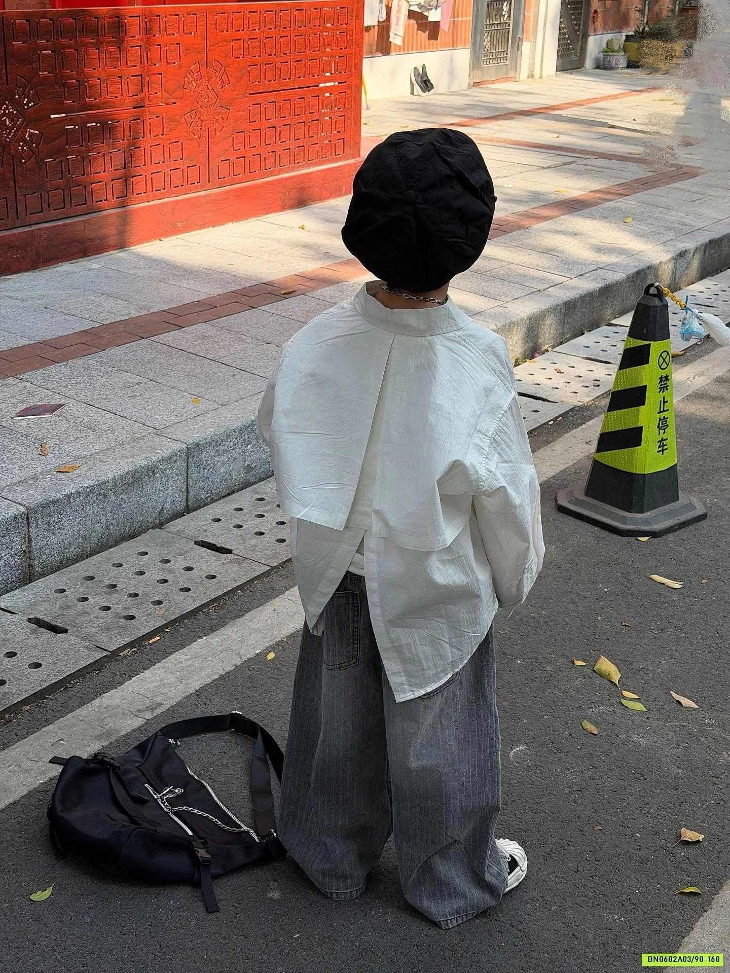 SƠ MI TRẮNG CỔ ĐỨC XẺ LƯNG FANSHU