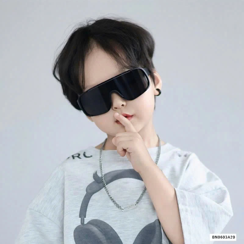 KÍNH MÁT PHIÊN BẢN MÙA HÈ