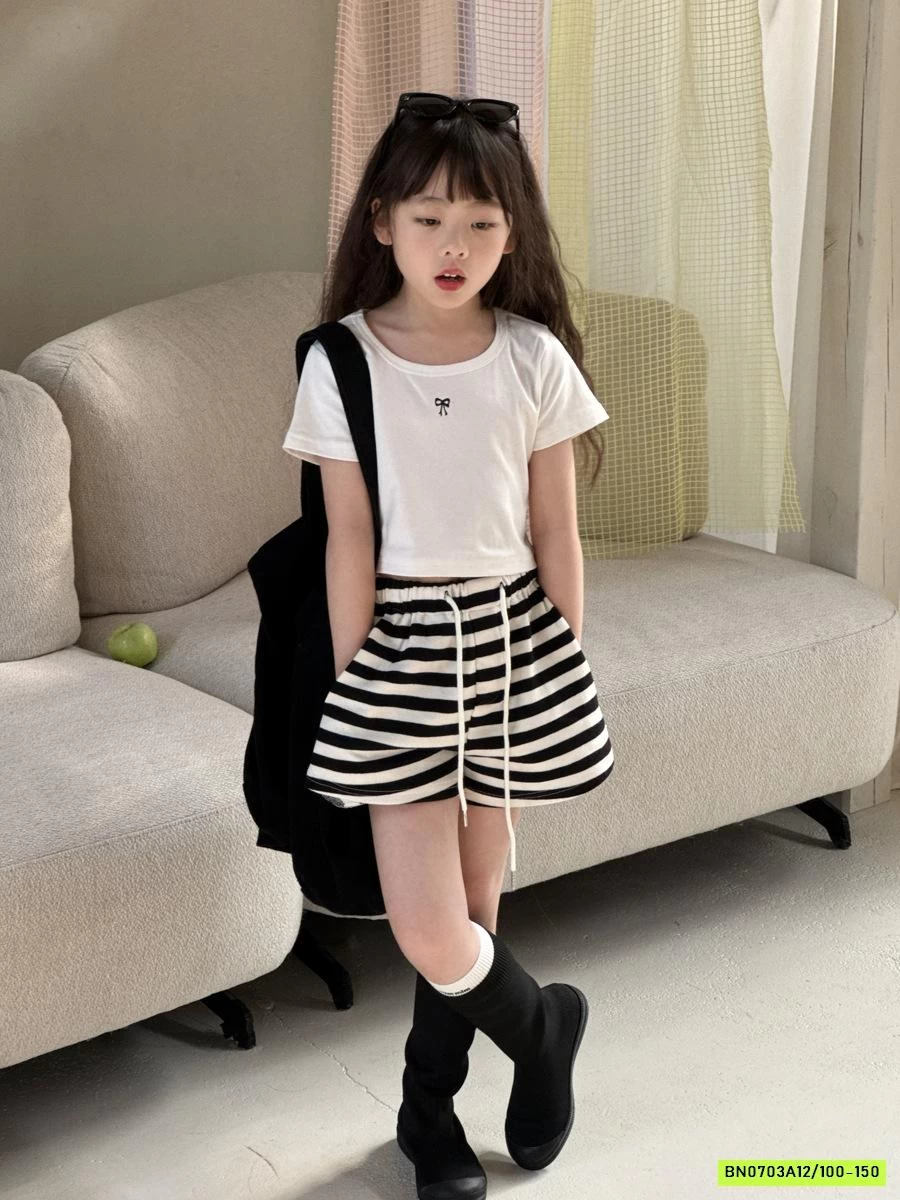 CROPTOP CỔ VUÔNG THÊU NƠ YUKIDS