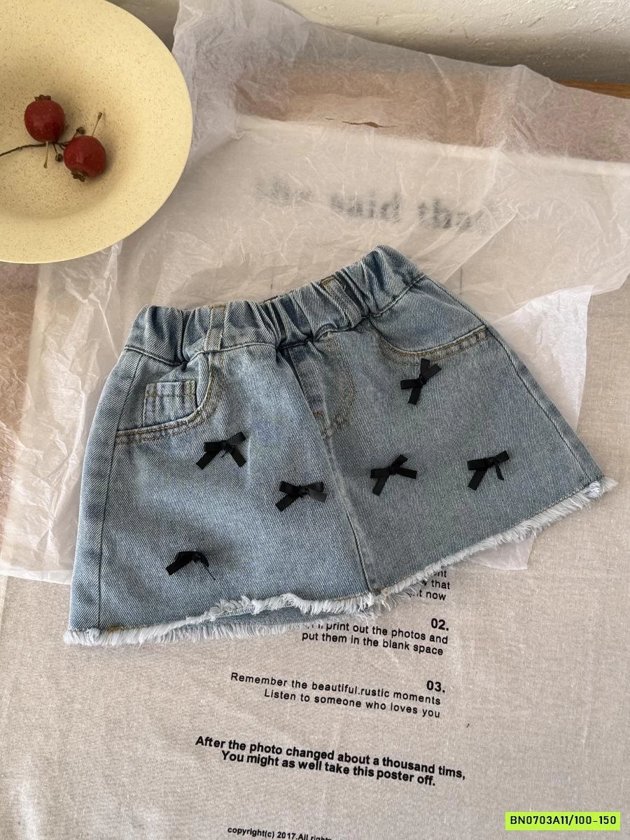 CHÂN VÁY JEANS GẮN NƠ YUKIDS